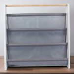 Prenosna dečija polica za knjige KINDER HOME, nameštaj za dečiju sobu, bela, siva - Слика 2