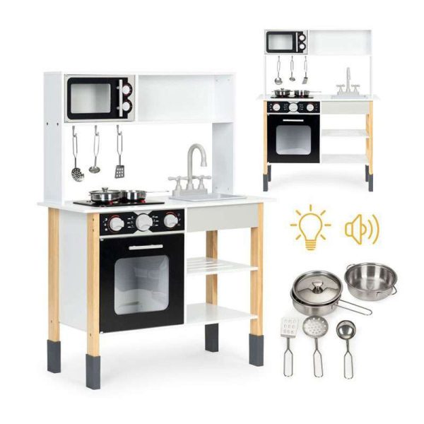 Drvena kuhinja + posudje za igru
