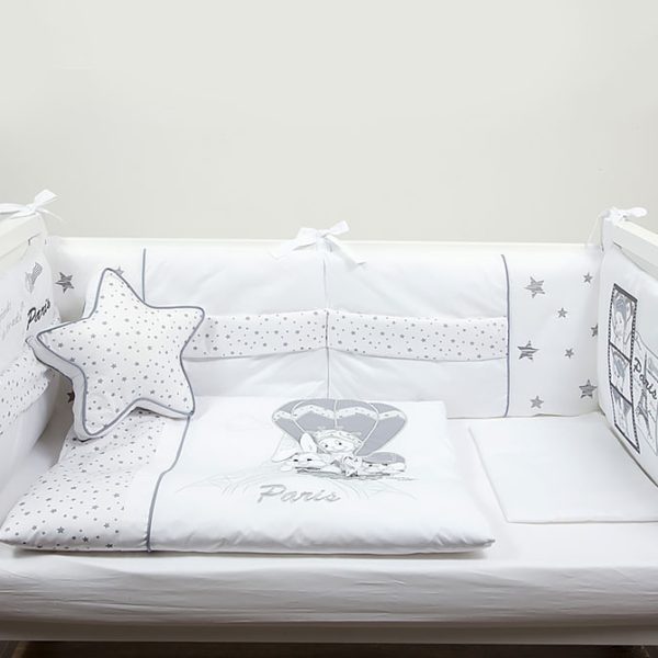 Posteljina "3 LITTLE FRIENDS IN PARIS" BELA