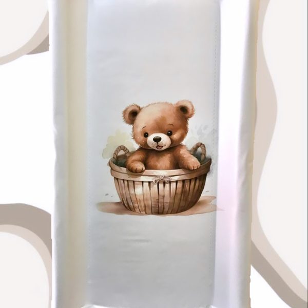 Meka podloga za presvlačenje Meda u korpi