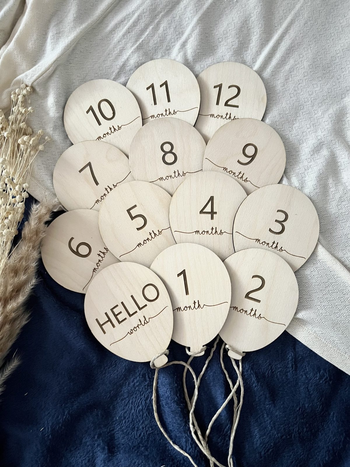 111 Drvene kartice uspomena u obliku balona - Слика 1