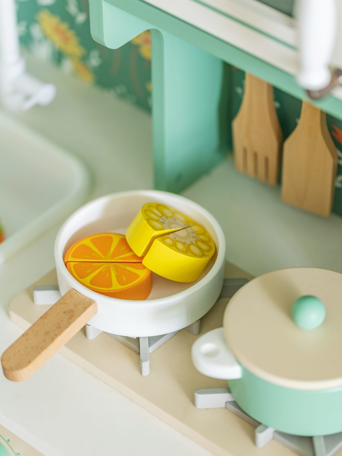 Drvena kuhinja retro Classic World - Слика 8