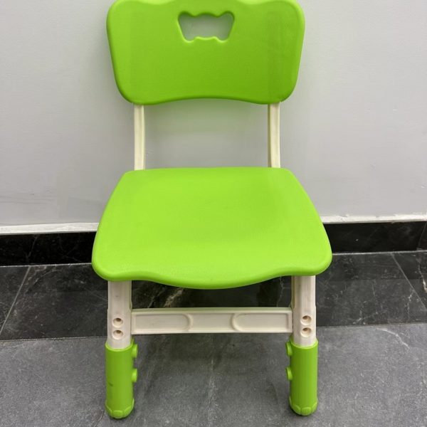 Podesiva stolica za decu zeena