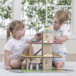 Viga Drvena garaža sa benzinskom pumpom - Слика 7