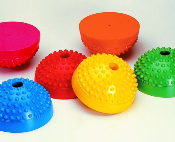 Ledraplastic Ježasta multiaktiv polulopta