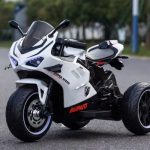 Dečiji motor na akumulator bela
