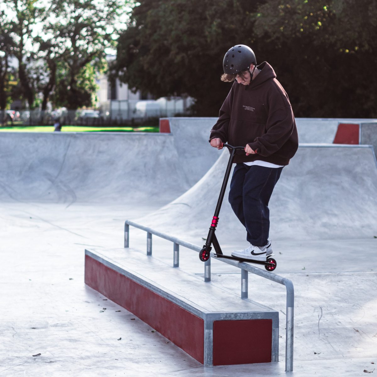 Trotinet za decu Stunt Deluxe scooter Black Fire 2 točka do 100 kg crna/crvena Bold Cube - Слика 4