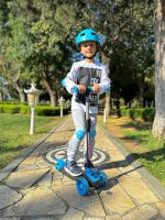 Trotinet Twist Scooter svetleći  sa 3 točka do 40kg  plavi Cool Wheels - Слика 3