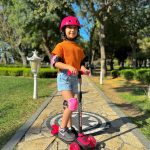 Trotinet Twist Scooter svetleći  sa 3 točka do 40kg roze Cool Wheels
