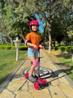 Trotinet Twist Scooter svetleći sa 3 točka do 40kg roze Cool Wheels