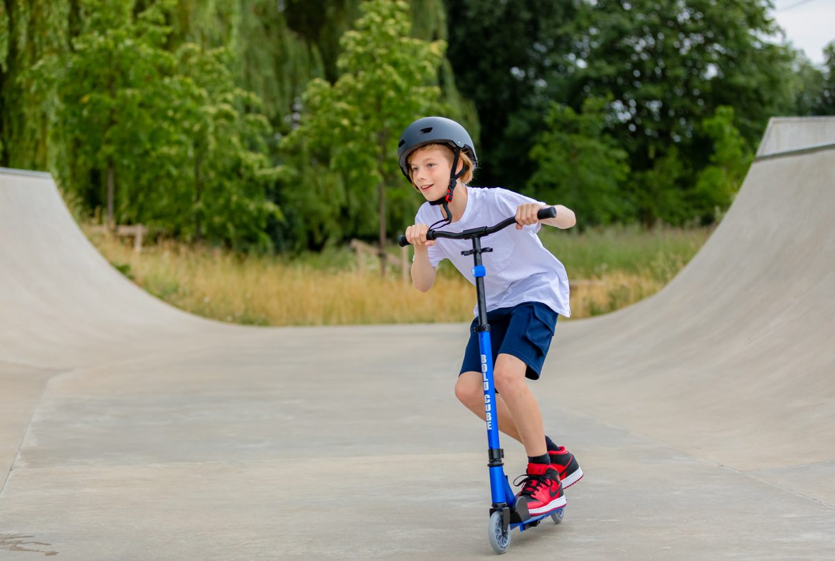 Trotinet za decu Deluxe Sapphire 2 točka do 100 kg plava Bold Cube - Слика 9