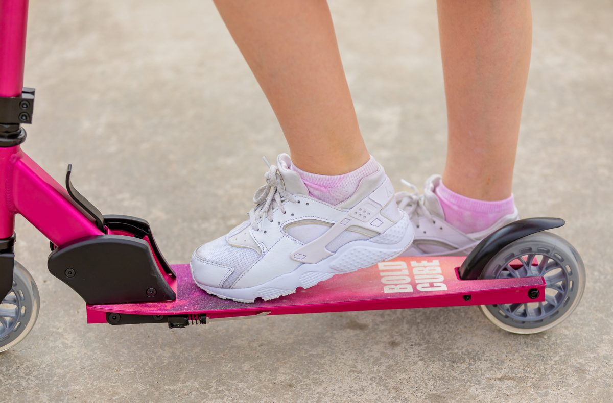 Trotinet za decu Deluxe Fuchsia 2 točka do 100 kg roze Bold Cube - Слика 13