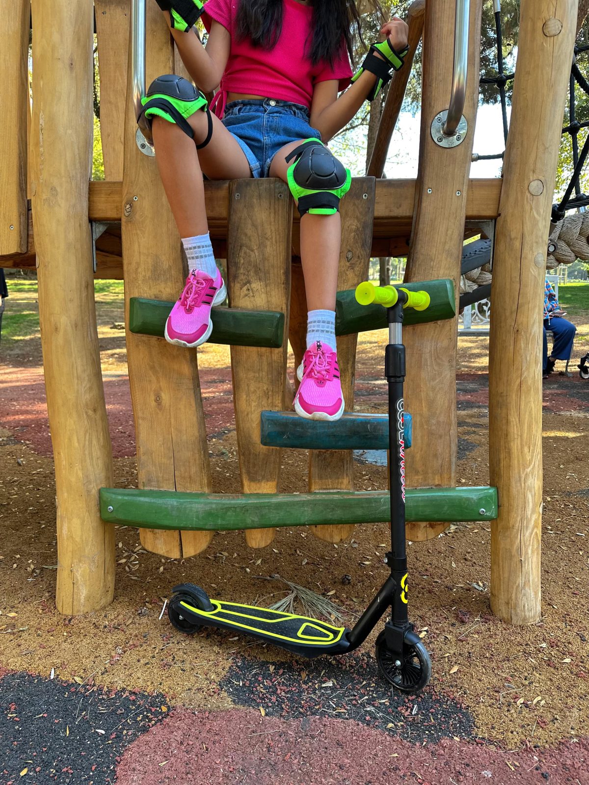 Trotinet za decu FR-58956 sa 2 svetleća točka do 50kg neon Cool Wheels - Слика 5