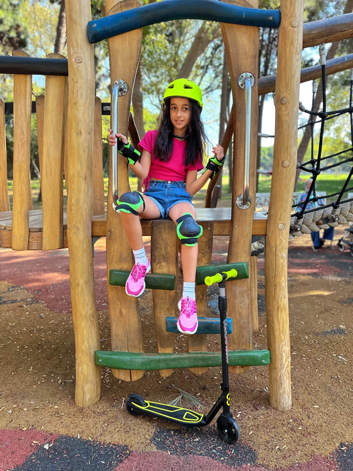 Trotinet za decu FR-58956 sa 2 svetleća točka do 50kg neon Cool Wheels - Слика 4