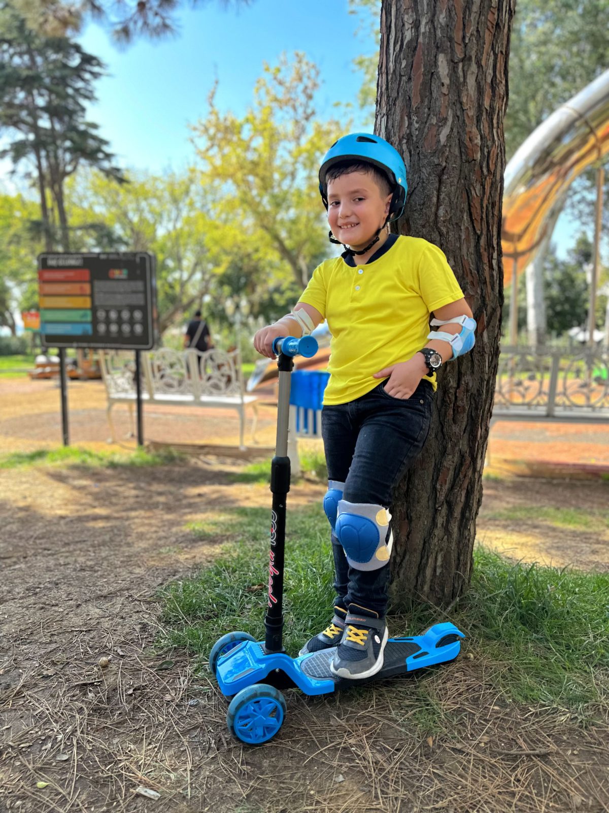 Sklopivi trotinet za decu Tulpar svetleći sa 3 točka do 30kg plavi Cool Wheels - Слика 3