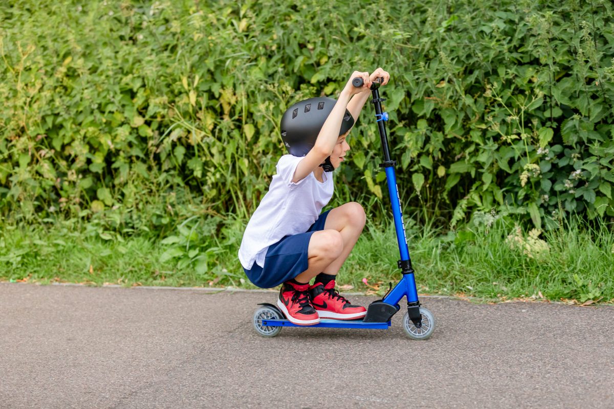 Trotinet za decu Deluxe Sapphire 2 točka do 100 kg plava Bold Cube - Слика 11