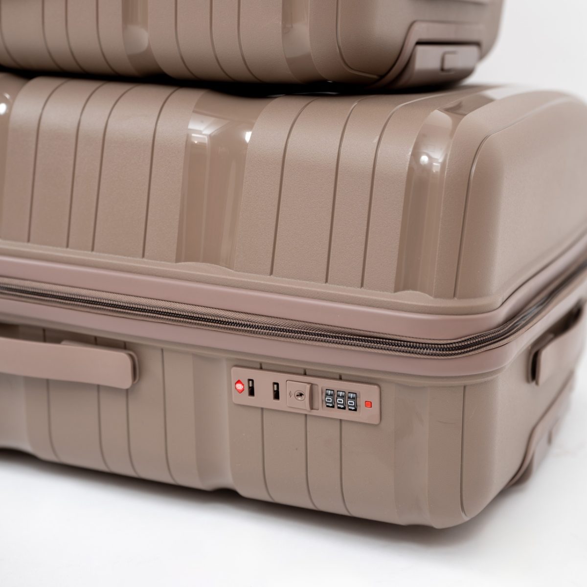 SET KOFERA EXPLORE 5/1 BEIGE - Слика 3