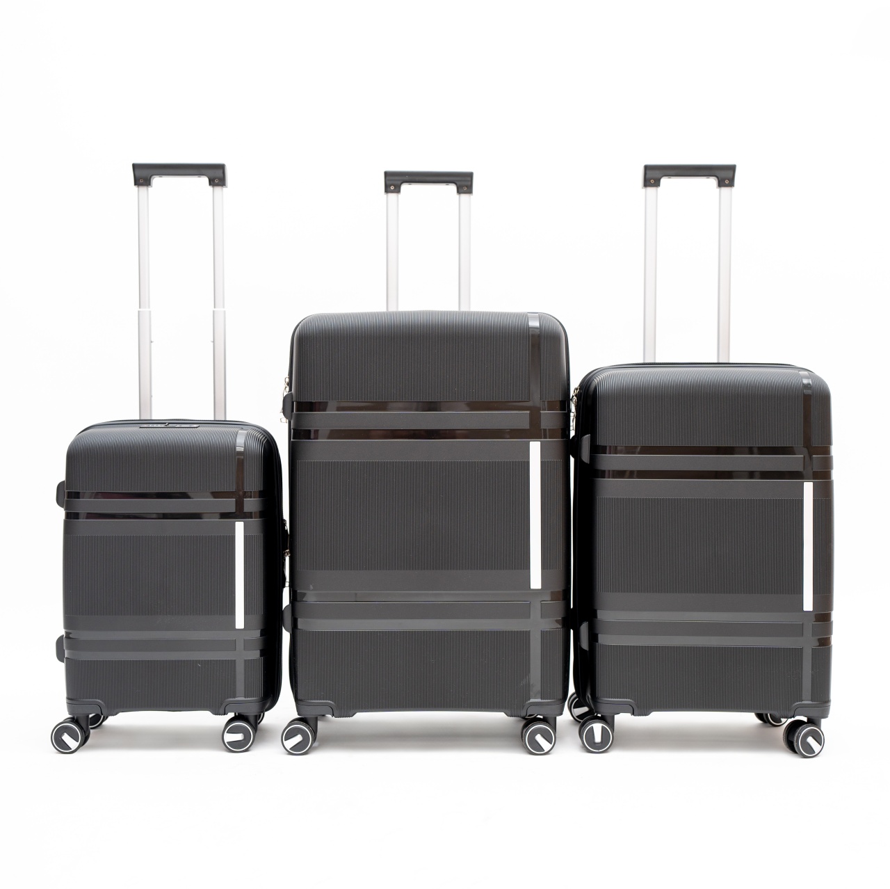 set-kofera-voyage-3-1-black17255 SET KOFERA VOYAGE 3/1 BLACK - Слика 1