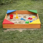 Dečiji drveni peskarnik KINDER HOME sa 4 sedišta – 90x90 cm, za dvorište i baštu - Слика 8