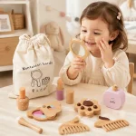Dečiji drveni kozmetički set KINDER HOME, šminka za igru uloga, torba, Montesori - Слика 4