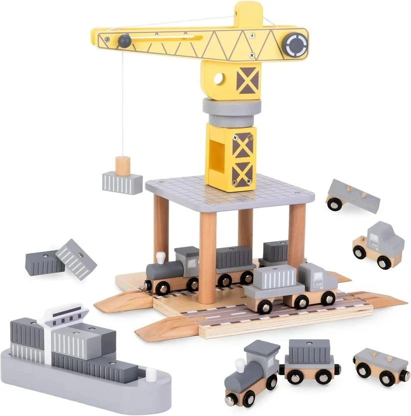 W04A635_6 Dečiji drveni kran KINDER HOME, set sa vozom, kamionom i brodom - Слика 1