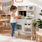Dečija drvena kuhinja KINDER HOME sa elektronskom pločom za kuvanje, mikrotalasnom pećnicom, rernom, sudoperom i dodacima, od punog drveta i MDF-a - Слика 8
