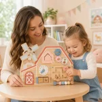Montesori aktivna tabla KINDER HOME, farma sa mlinom, lavirintom, satom i zupčanicima - Слика 2
