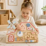Montesori aktivna tabla KINDER HOME, farma sa mlinom, lavirintom, satom i zupčanicima - Слика 12