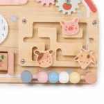 Montesori aktivna tabla KINDER HOME, farma sa mlinom, lavirintom, satom i zupčanicima - Слика 3
