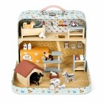 Dvospratna prodavnica za kućne ljubimce u koferu, sa drvenim nameštajem i 23 dodatka – ECOTOYS - Слика 4